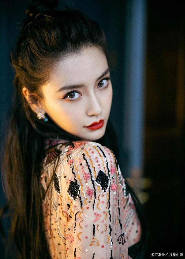 杨颖